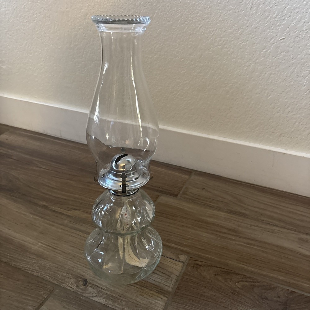 Vntage Hurricane Oil Lamp-Lamplight Farms w/o Wick-Clear Glass Top & Bottom 16"